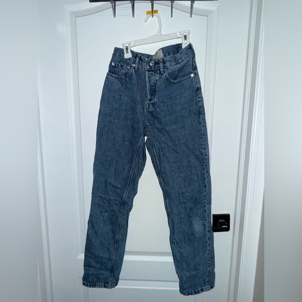 Everlane Women’s 90s Cheeky Jean